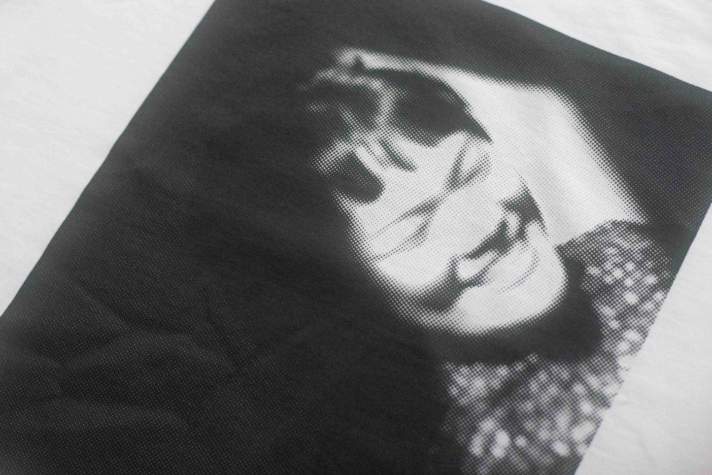 "Tomoshibi no Yoru” Short TEE